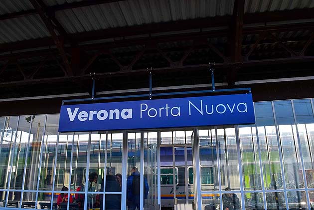 列車でヴェローナへアクセス　ヴェローナ･ポルタ･ヌオーヴァ駅