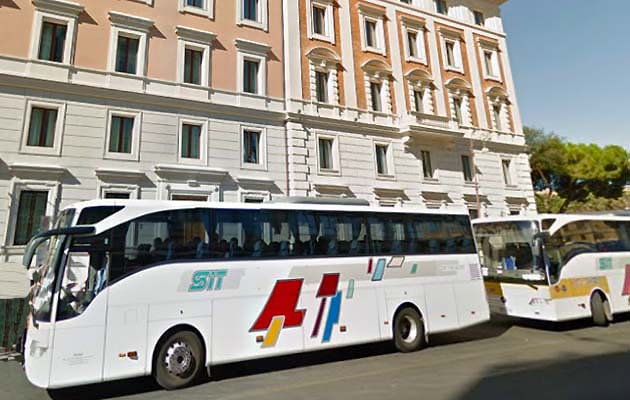 ローマ市内のシャトルバス